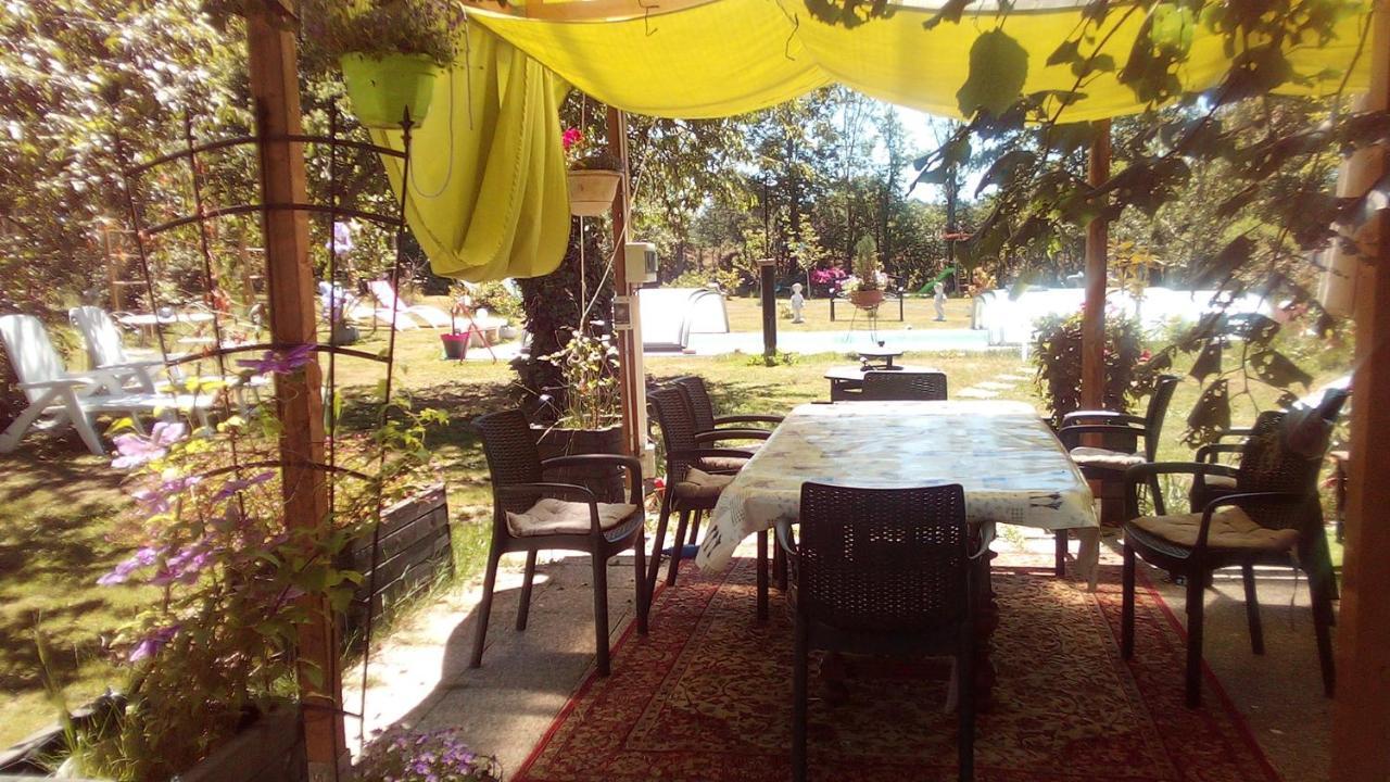 La Longere Des Gillettes Bed & Breakfast Bezenet Luaran gambar