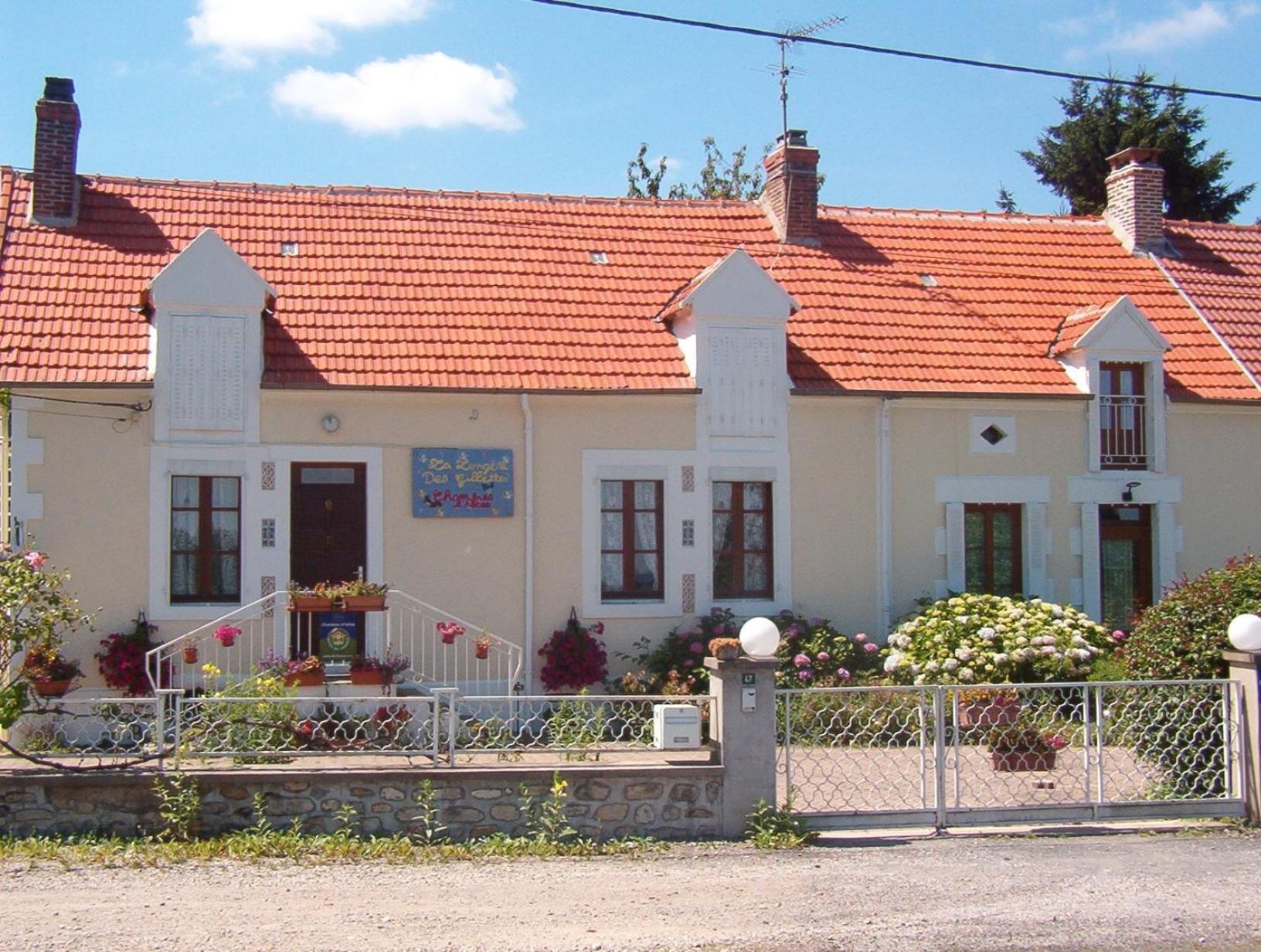 La Longere Des Gillettes Bed & Breakfast Bezenet Luaran gambar